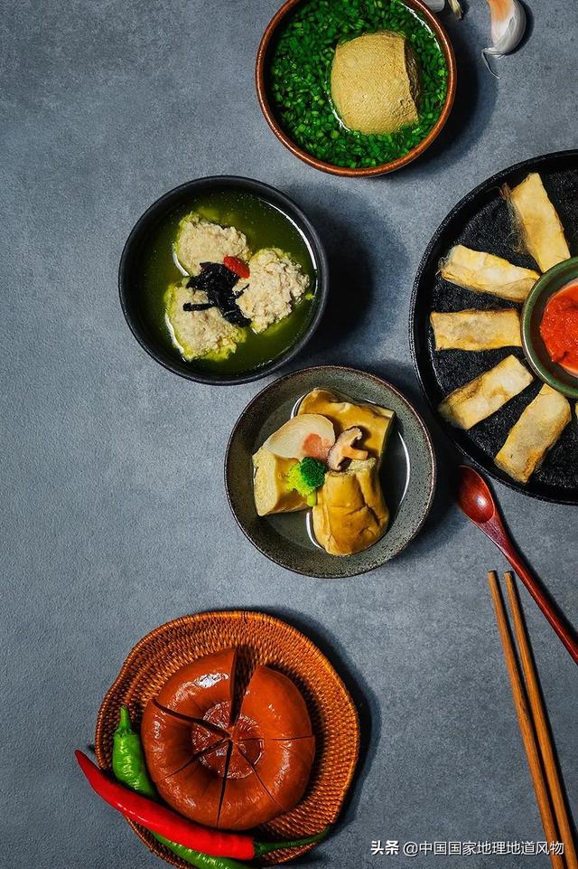 在中国，为什么北方的臭豆腐一枝独秀，南方的臭豆腐百花齐放？