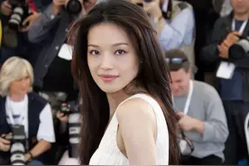 “艳星”舒淇：我要把脱掉的衣服一件件穿回来！图片
