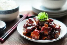 喝酒必点的“4道下酒菜”，鲜爽可口味道好，看看你有吃过吗？图片