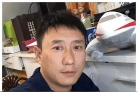 全国最火交警：走红后突然离职，前妻也被迫离婚，抑郁多年险自杀图片