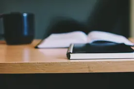 生态文明教育让大学生胸怀“绿水青山”图片