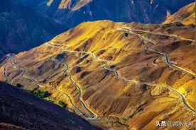 国内这4条风景绝美的国道，此生一定要自驾一次，人生才不留遗憾图片