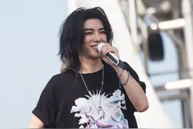 华晨宇新歌前奏涉嫌抄袭日本知名动漫妖精的尾巴插曲图片
