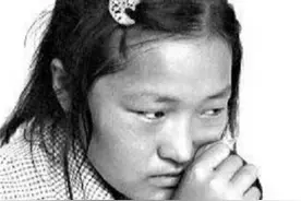 高考故意交白卷，怒写8000字抨击教育制度，她亲手毁掉自己的一生图片