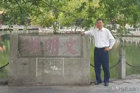 在大自然面前——写在2023年来临之际图片