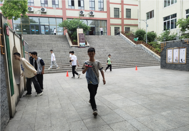 四川省民生研究会新媒体中心-官网