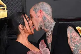金大姐和纹身男终于结婚了！两人红毯舌吻上瘾，婚礼场地唯美浪漫图片