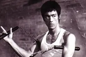 提及武术宗师李小龙，拳王泰森直言：如若拳击没规则，我能打死他图片