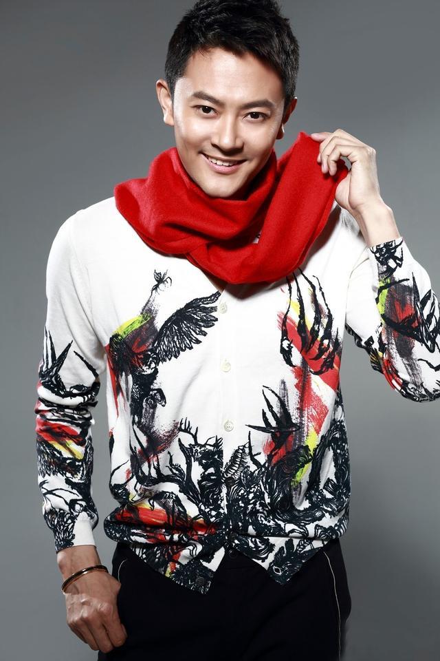 刚进中戏时,印小天的身高是1.