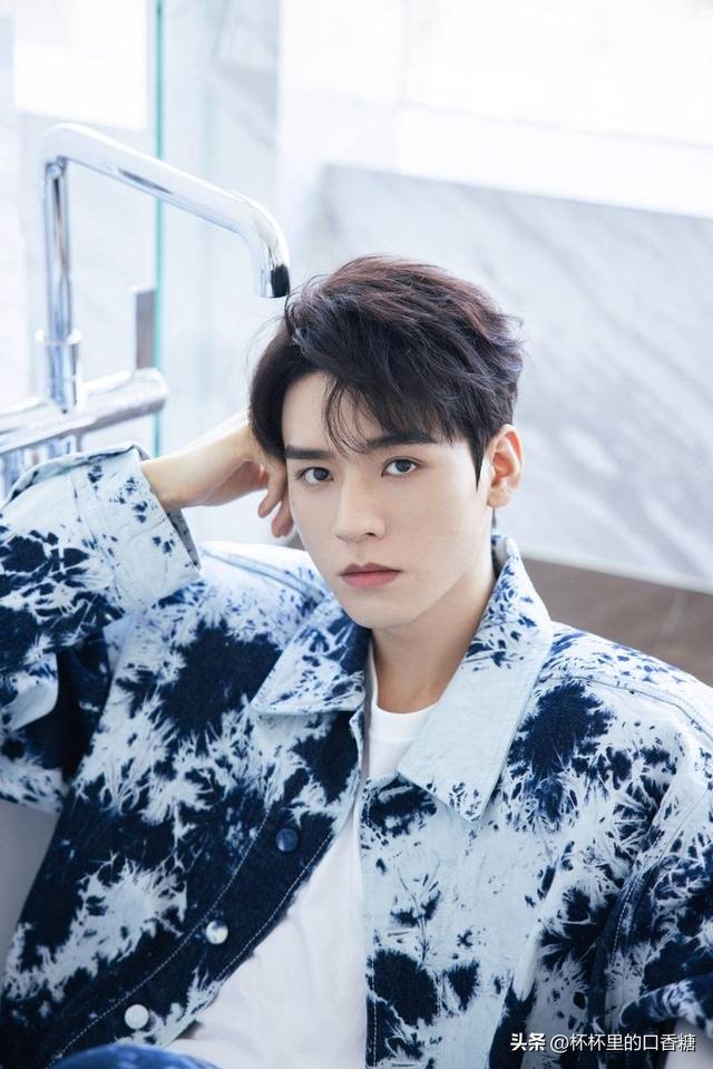 最酷的英文名字男的(霸气十足的英文名字男生)  第20张