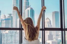 剩女相亲提出5个要求，相亲男提出：可以婚检吗？剩女哑口无言！图片