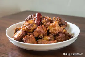 炖猪肉炖排骨，直接焯水又腥又柴，牢记3点，软烂多汁，喷香入味图片