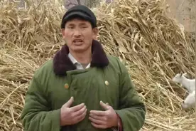 村民透露大衣哥存款超3000万，他赚一万就存一万，没有一分钱外债图片