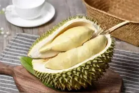 榴莲发苦是怎么回事？榴莲吃起来硬？苦？是坏了吗？图片