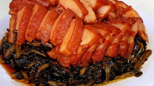 冬季，吃萝卜不如吃芥菜，营养极高，正当季，晒干炖肉吃特香