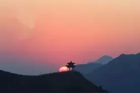 王维的这首送别，不写离亭饯别的依依不舍，而是期待别后重逢图片