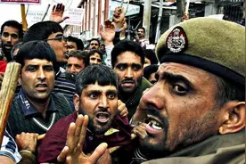 1998年，巴铁在南极捡到中文核弹设计图，老美的反应耐人寻味图片