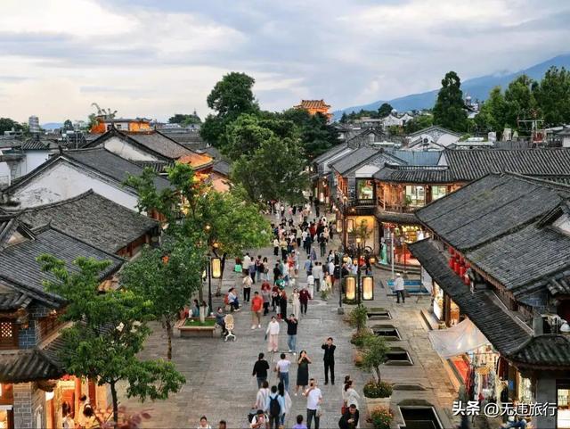 大理古城：推荐四街三美食，夜游最适宜！（附美图）
