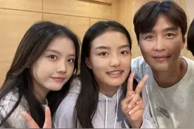 真的吗？韩国这对著名双胞胎姐妹也陷入校园暴力争议了图片