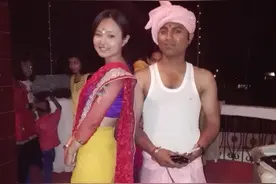 东北姑娘嫁给印度老公10年，不顾父母极力反对，丈夫体贴但抠门图片