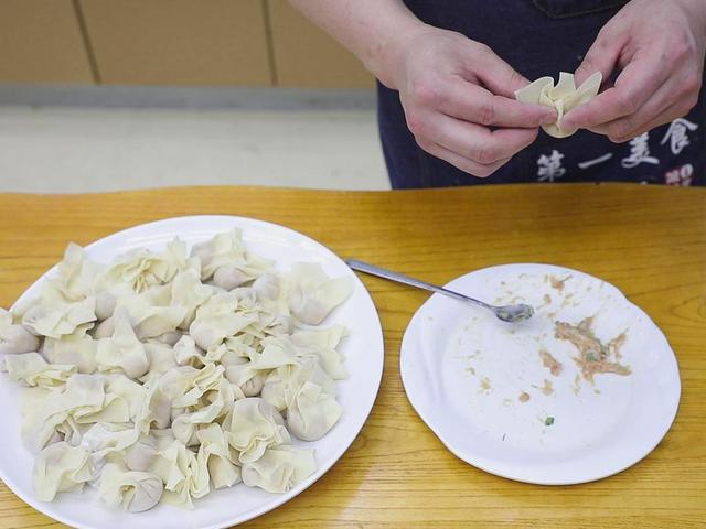 疫情反复，建议大家：少囤米面，多囤4类“半成品”，营养耐保存