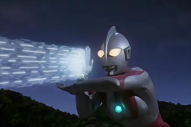 顶流奥特曼回归，居然被骂了