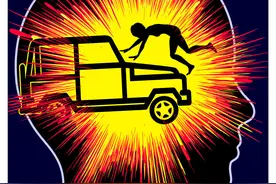 电动车左侧超车撞上掉头车辆，西安高陵交警这样判责图片