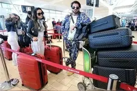 澳洲土豪奢侈淫欲，有5个老婆，19位情妇，人称现代韦小宝图片