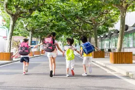 孩子太“懂事”不一定是好事！“讨好型人格”是种病图片