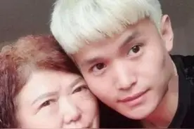 四十八岁妈妈再婚，继父竟是儿子的同学，儿子：你再也不是我妈图片