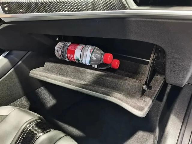 全新宝马M2：燃油绝唱？3.0T的驾驶者之车，买了就能坐等升值？！