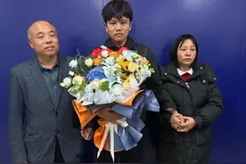 这一次，“亿万富翁”之子解清帅，被扒了一个底朝天图片