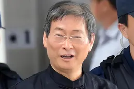 台湾黑帮大佬张安乐，一人掀动整个台湾，为促进统一立下汗马功劳图片