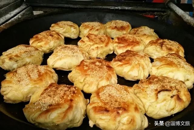 暑假了，如果你来山东，作为四大菜系之首的鲁菜，这十大特色美食，吃过五种就称得上九段美食大师。