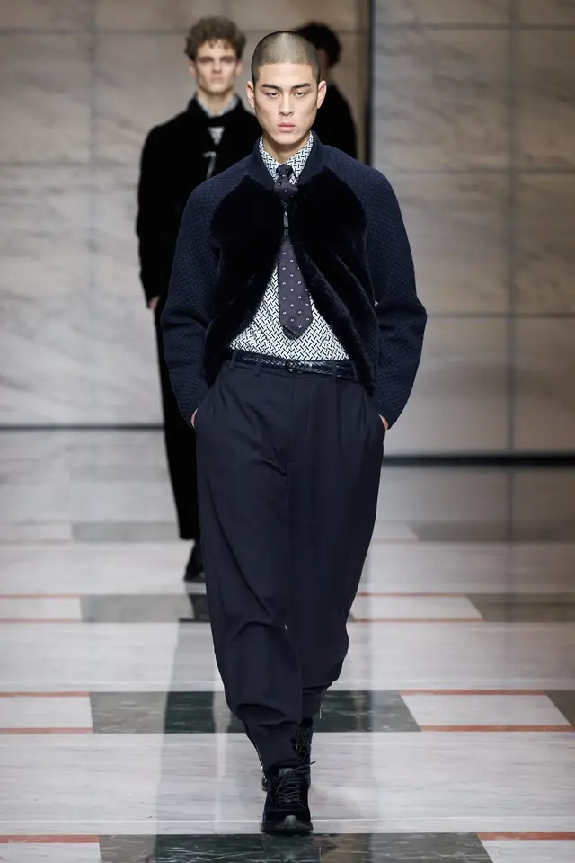 ������Giorgio Armani 2023�＾ϵ����װ������ʱ��