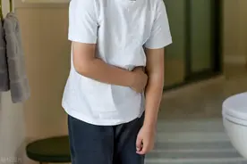 儿童泌尿医生提醒：青少年阴囊坠胀，警惕精索静脉曲张图片