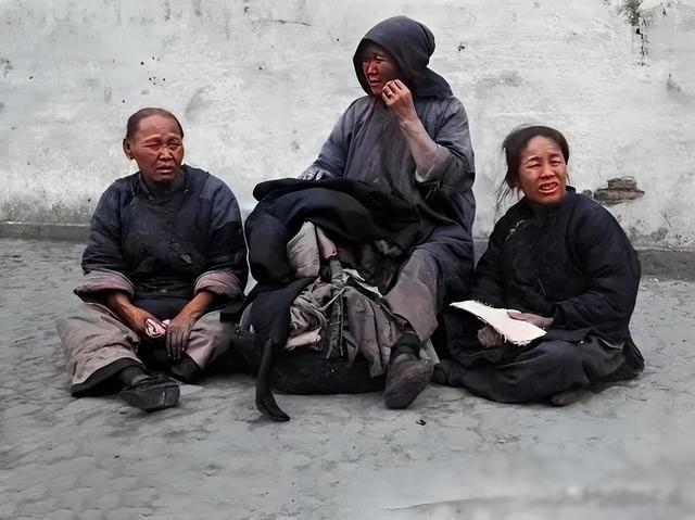 晚清老照片，名妓果然是名妓，就算是放在今天那也是妥妥的美女