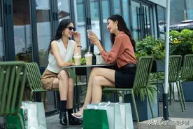 女性在欣赏男人时，先看男人哪个部位呢？图片