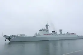 052D及时抵达苏丹，印度洋上解放军两支力量，撤侨是工作的一部分图片