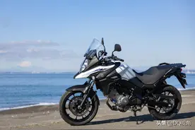 中排量休旅摩托，2023款铃木V-Strom650，配置一般机械性能绝佳图片