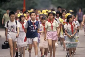 培养出的重要“武器”，拥有成长型思维的孩子跑得更远、更稳图片