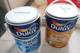 一桶乳胶漆可以涂刷多少平方？油漆不够，水来凑，墙面漆不能省图片