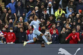 英超-斯特林点射收获第100球 曼城1-0十人狼队 六连胜继续领跑图片