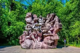 蜀道长明灯——剑门关图片