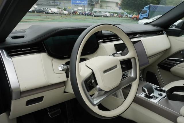 试驾全新一代路虎揽胜，SUV金字塔“塔尖”上的产品！