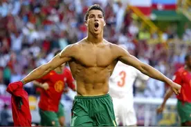 C罗的风流情史：37岁有过12个女友，独爱细腰肥臀，5个孩子3个妈图片