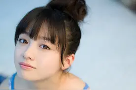 女性睡觉时，要不要穿内衣和内裤？感兴趣的不妨了解图片