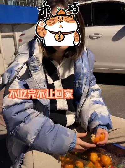 抖音上大量网红，因为吃了砂糖橘变黄了