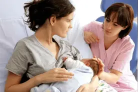 全国母乳喂养宣传日，医生告诉你，如何正确母乳喂养图片