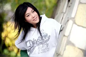 12年前，“西单女孩”走红后突然“销声匿迹”，她究竟去了哪里？图片